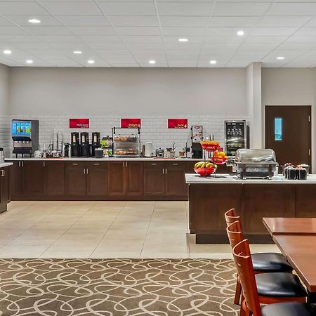 Best Western Plus Pitt Meadows Inn & Suites Екстер'єр фото