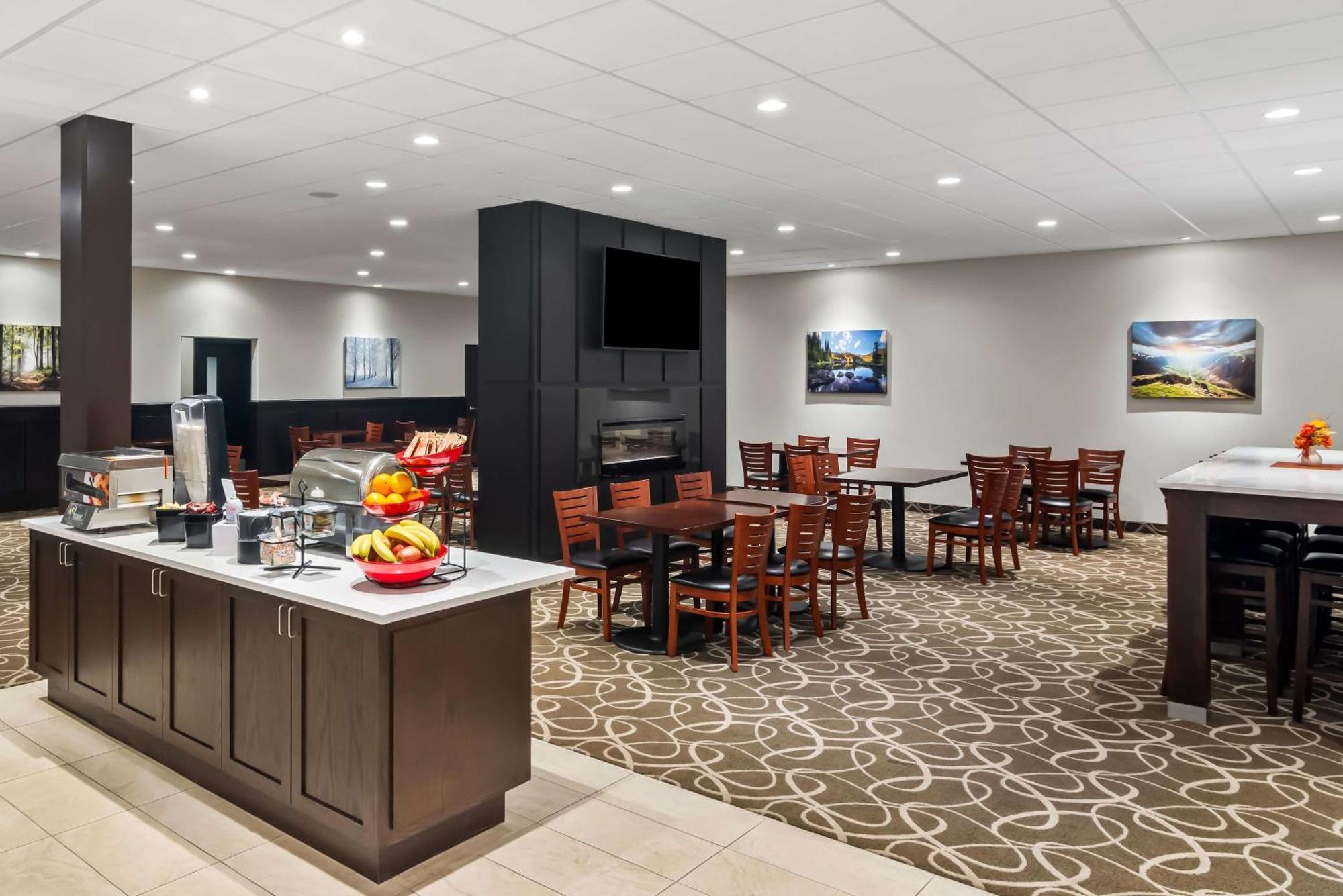 Best Western Plus Pitt Meadows Inn & Suites Екстер'єр фото