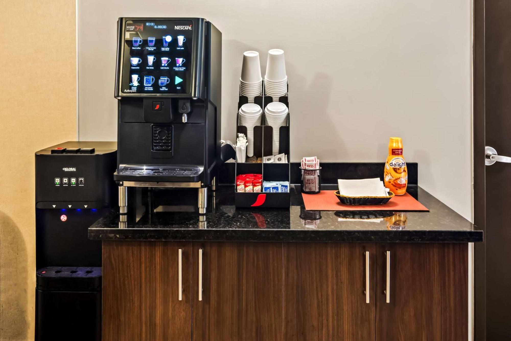 Best Western Plus Pitt Meadows Inn & Suites Екстер'єр фото