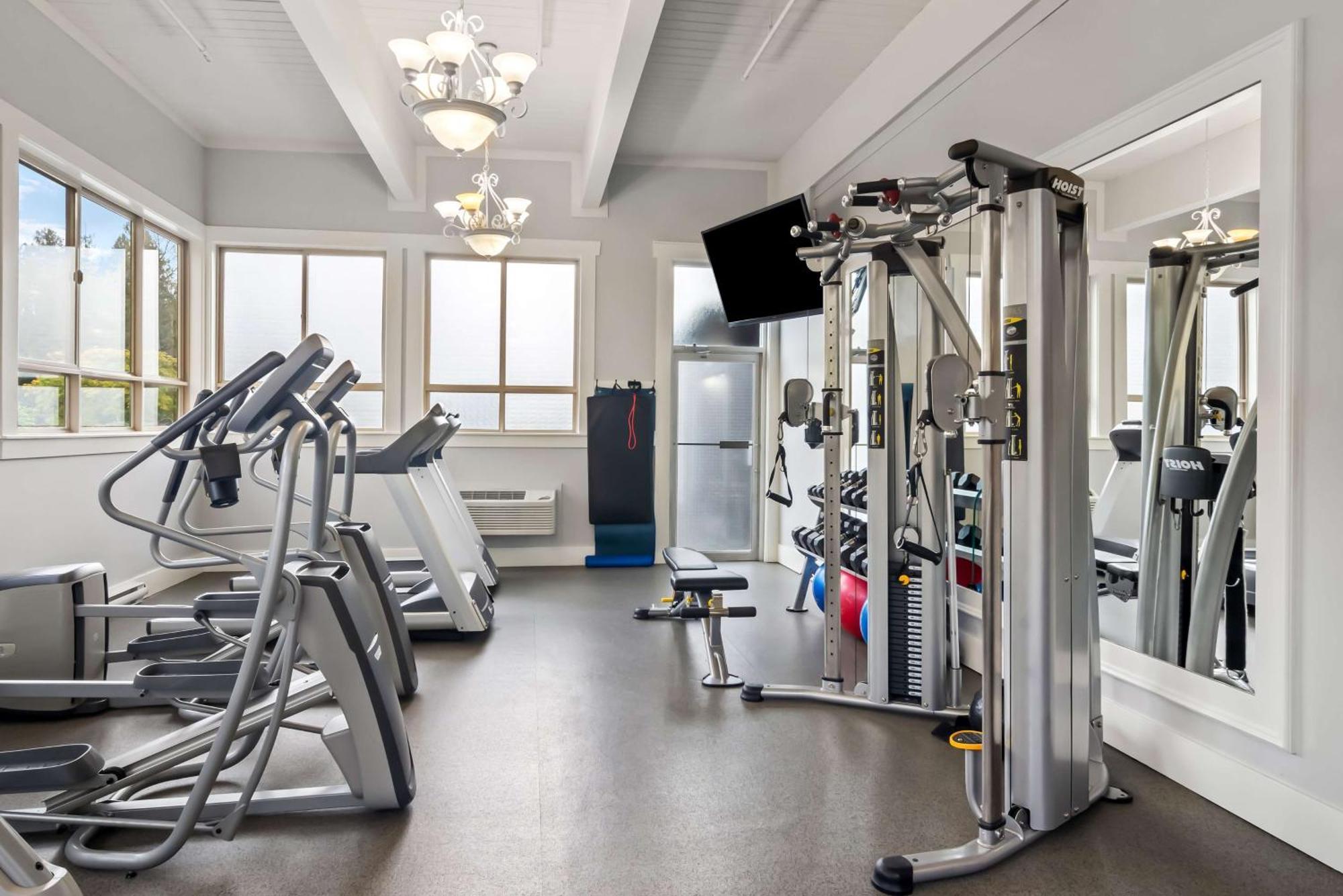 Best Western Plus Pitt Meadows Inn & Suites Екстер'єр фото