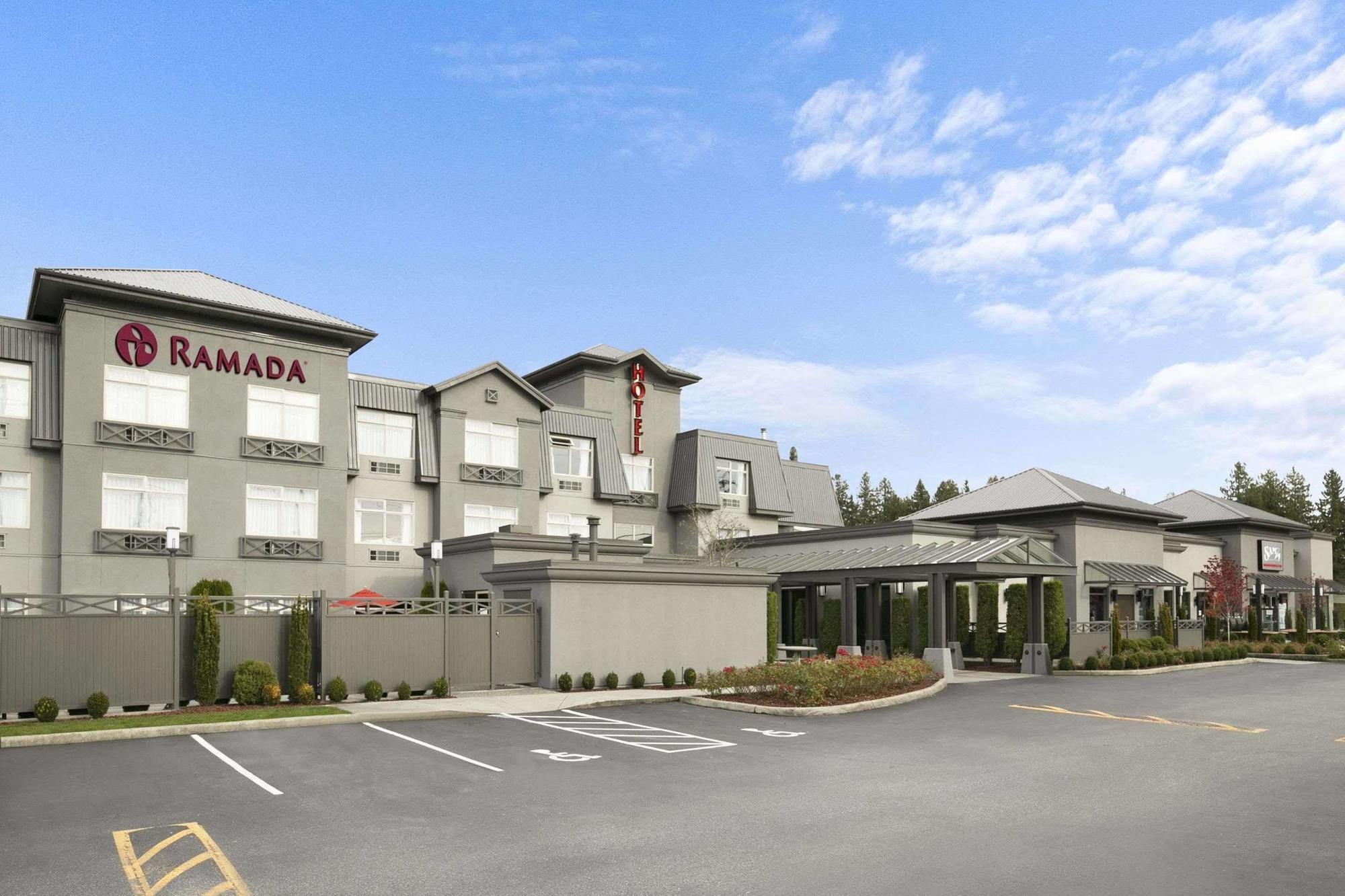 Best Western Plus Pitt Meadows Inn & Suites Екстер'єр фото